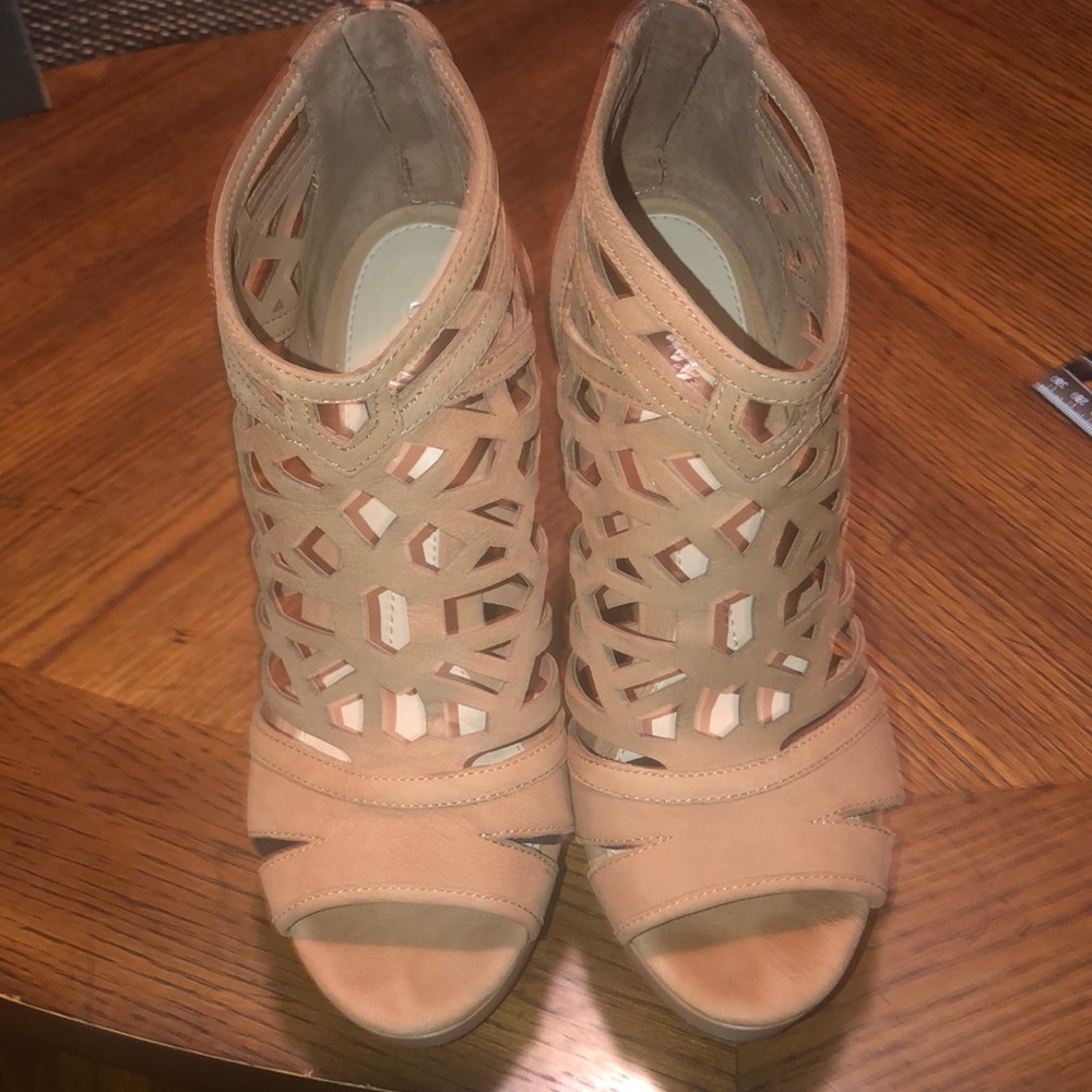 Gently worn  bone colored size 7 wedges.